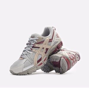 Asics Silver/Burgundy gel-Kahana 8 Men siz 7